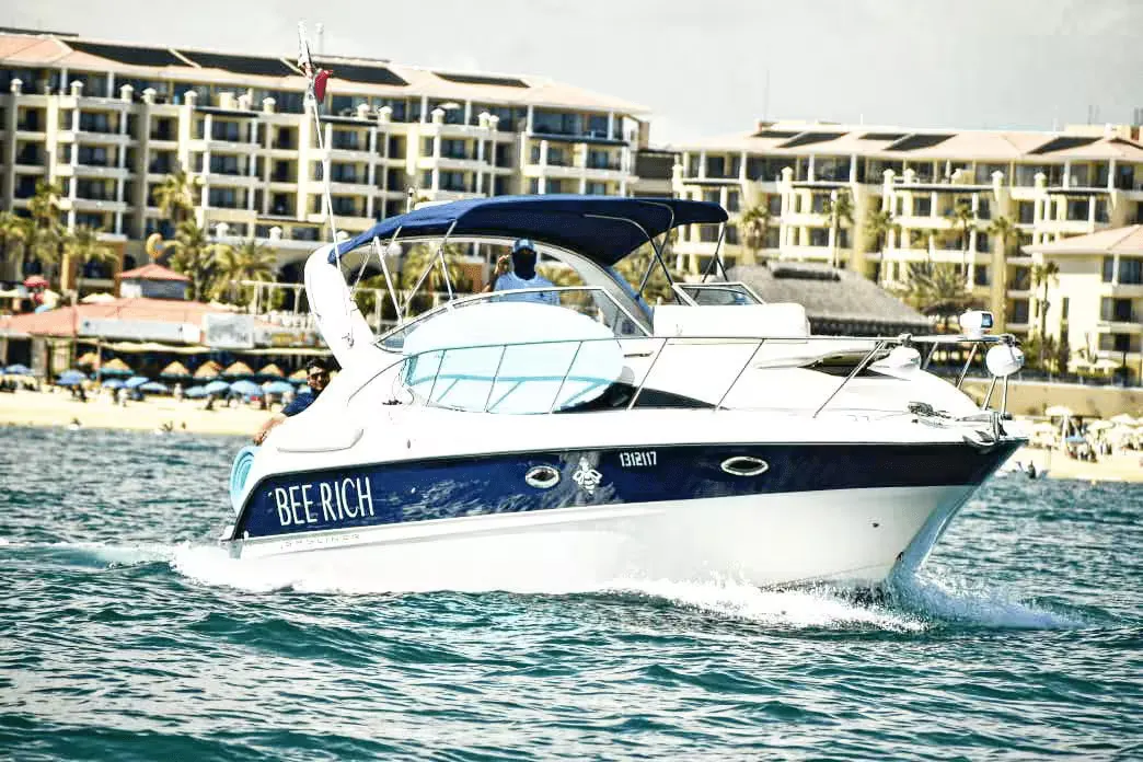 Bee Rich Yacht